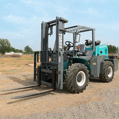 Buy High Performance Small Outdoor Forklift with Enclosed Cab Type online manufacture
