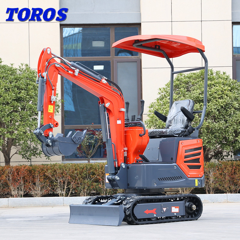 EPA Certification 1 8 Ton Mini Excavator Machine Small Bagger In Tight